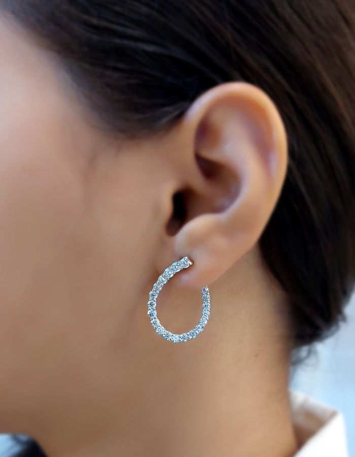 huggies hoop earrings