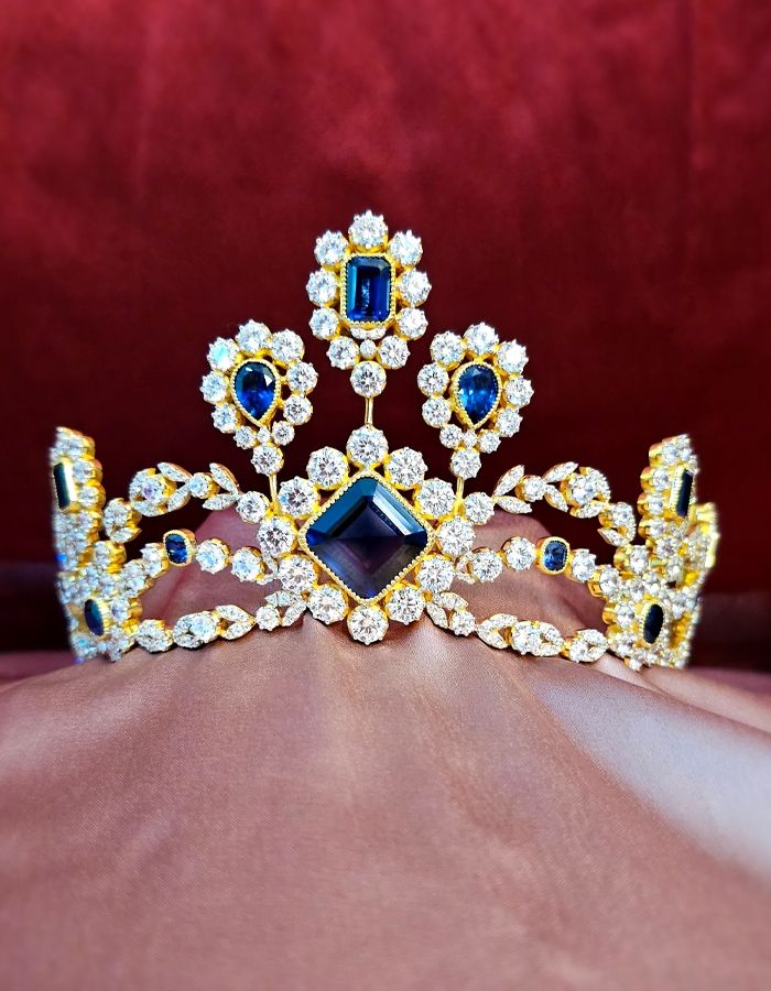 royal family tiara collection