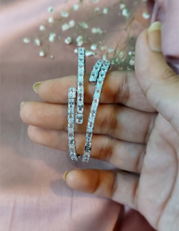 bangle bracelet