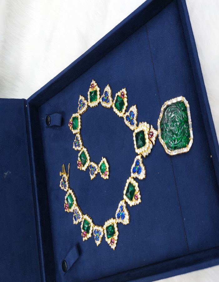 carved gemstone jewelry