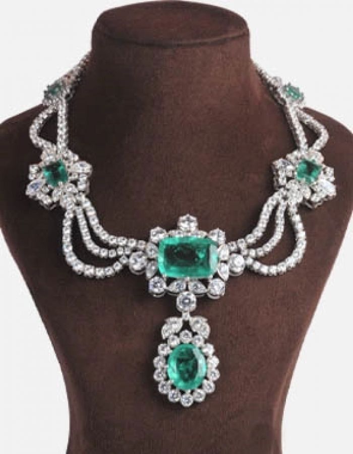 Royal Jewelry
