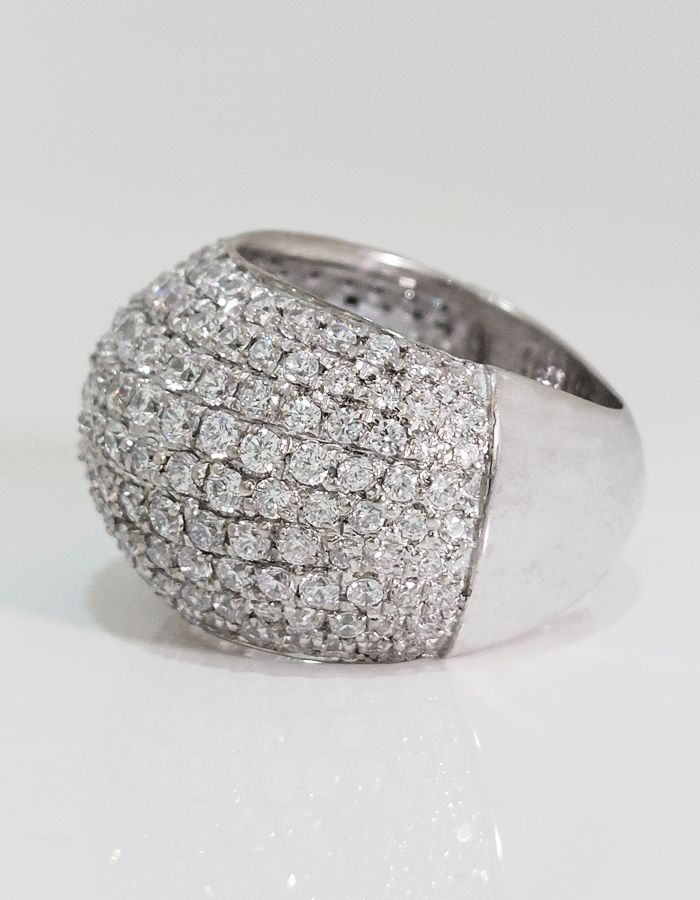 cubic zirconia engagement rings