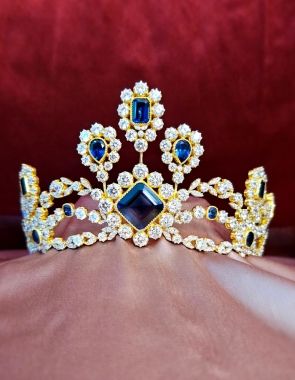 royal family tiara collection