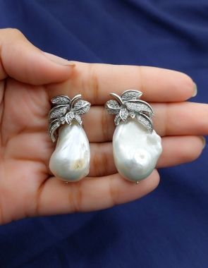 sterling silver diamond stud earrings