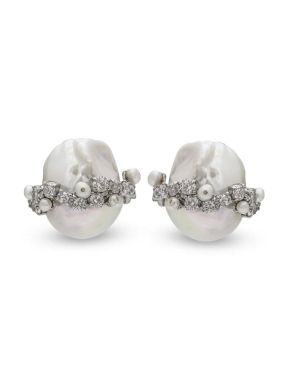 stud earring