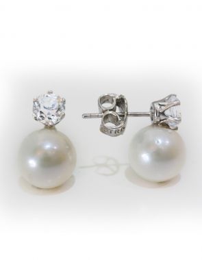 pearl diamond earring,