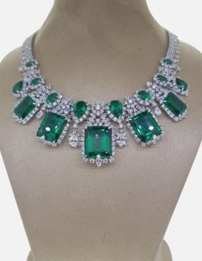 Emerald green statement necklace