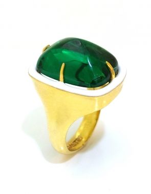 green sapphire engagement ring